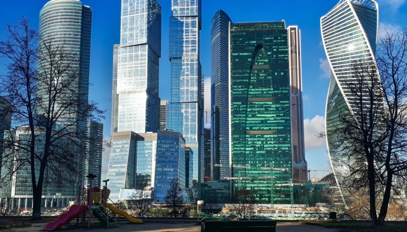 Куда лучше переехать на ПМЖ в России в 2021-2022 году?