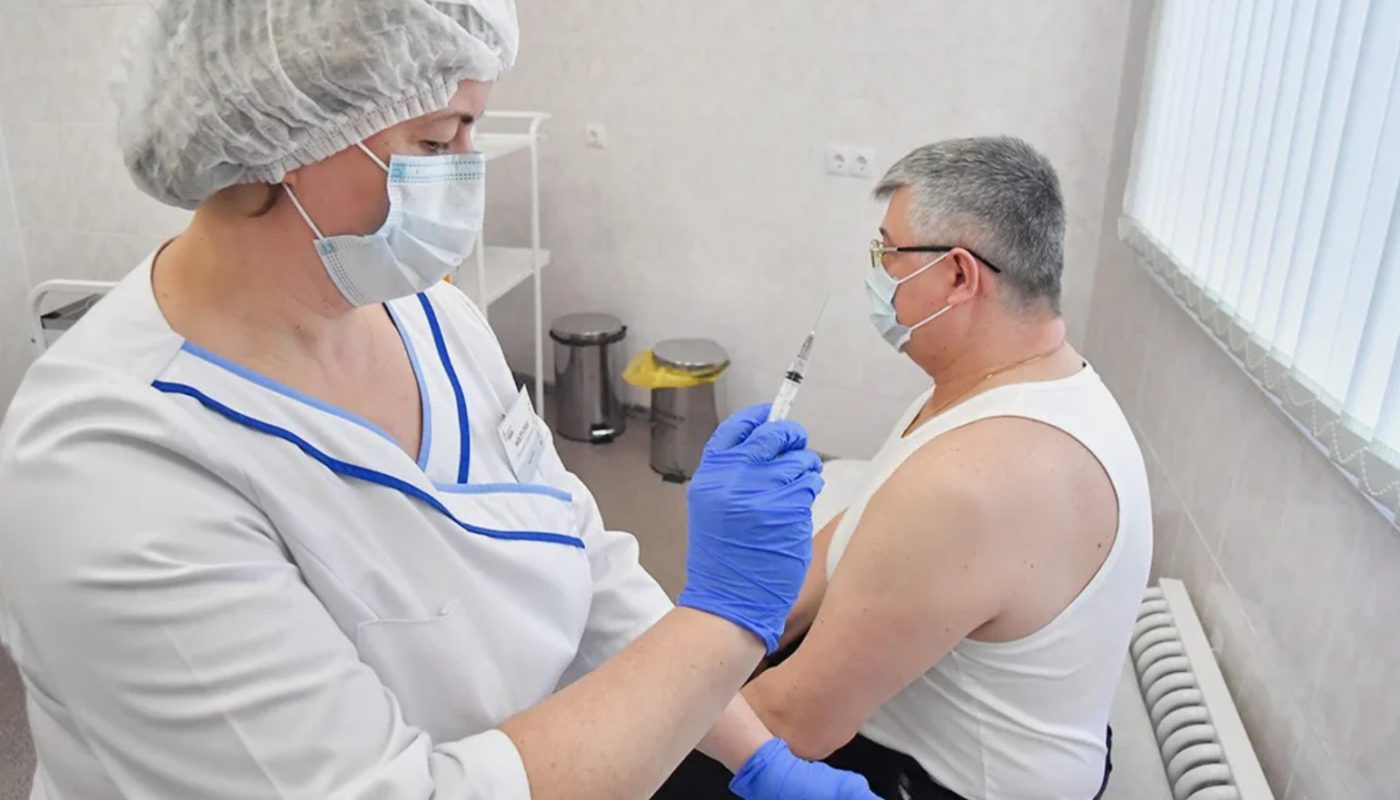 Вакцинация Ковиваком в Москве: адреса и телефоны поликлиник