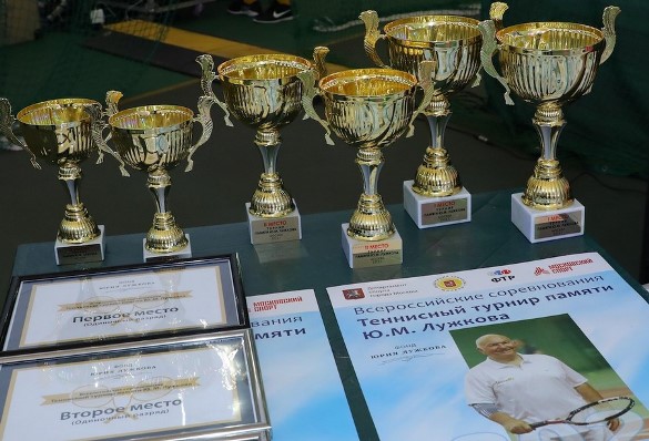 «Теннисный турнир памяти Ю. М. Лужкова» соберет свыше 100 юных спортсменов